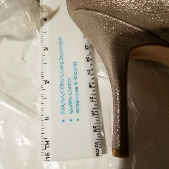 shoes - Picture 8 of 8